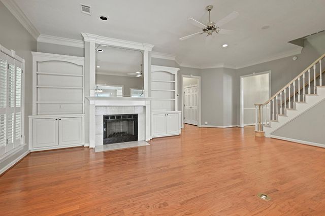 717 Willow Loop, College Station, TX 77845