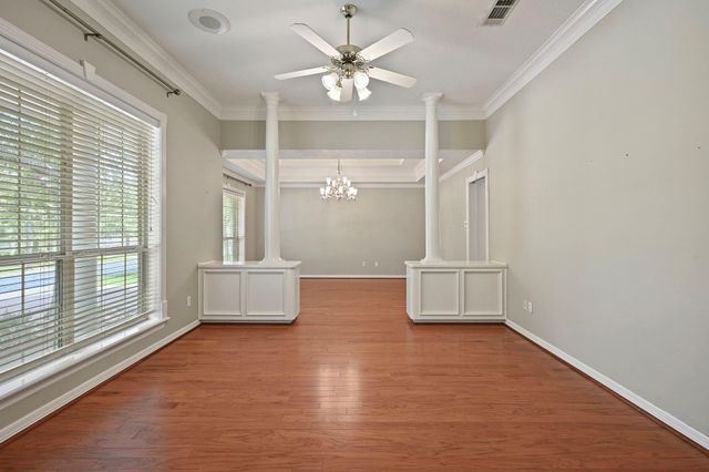 717 Willow Loop, College Station, TX 77845