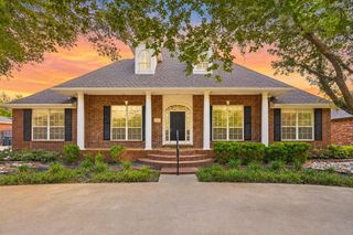 717 Willow Loop, College Station, TX 77845
