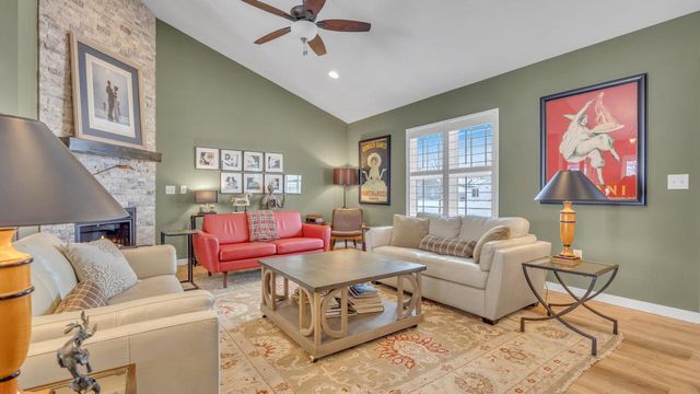 538 T-Bird DRIVE, Fond Du Lac, WI 54935