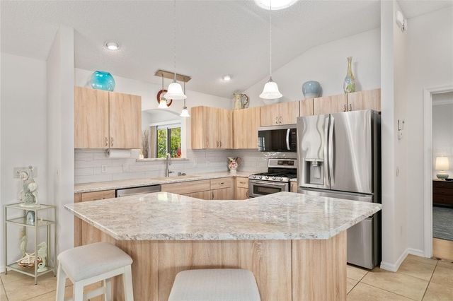 9304 SE 170TH HUMPHREYS LOOP, The Villages, FL 32162