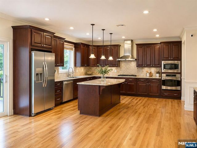 43 Mountain View Road, Demarest, NJ 07627