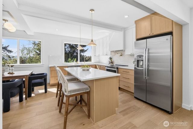 5639 3rd Avenue NW, Seattle, WA 98107