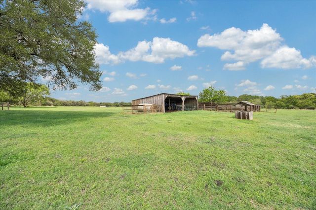 1791 Fm 2434, Weimar, TX 78962