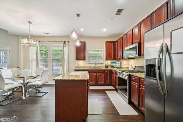 370 Windsor Way, Fairburn, GA 30213