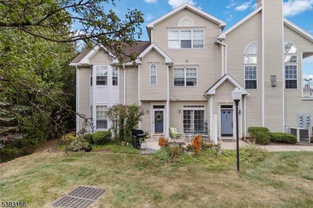 65 Wildflower Ln, Morris Twp., NJ 07960