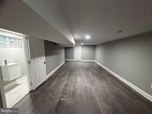 5413 GAINOR RD, Philadelphia, PA 19131