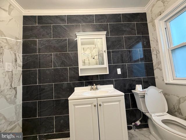 5413 GAINOR RD, Philadelphia, PA 19131