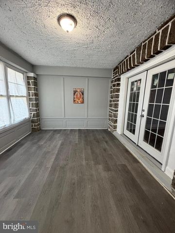 5413 GAINOR RD, Philadelphia, PA 19131