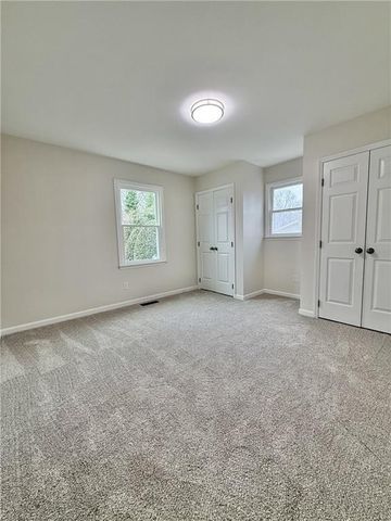 133 Columbine Drive 118, Winston-salem, NC 27106