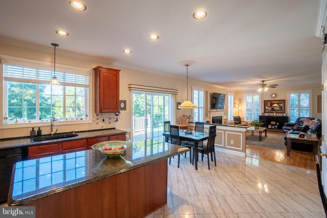 1066 N KIMBLES RD, Yardley, PA 19067