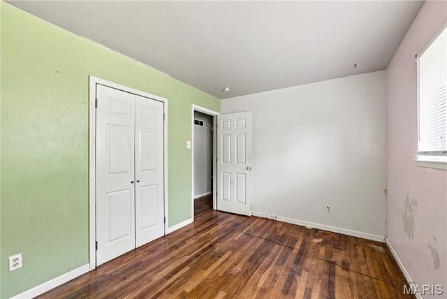 1745 Foley Drive, St Louis, MO 63136