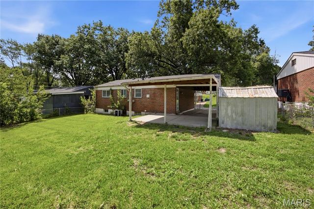 1745 Foley Drive, St Louis, MO 63136