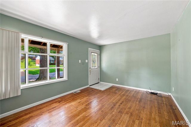 1745 Foley Drive, St Louis, MO 63136
