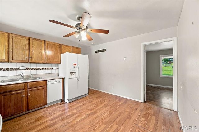 1745 Foley Drive, St Louis, MO 63136