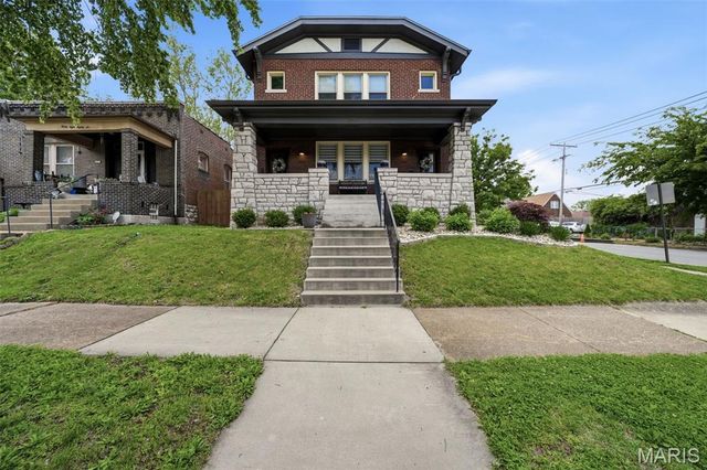 3890 McDonald Avenue, St Louis, MO 63116