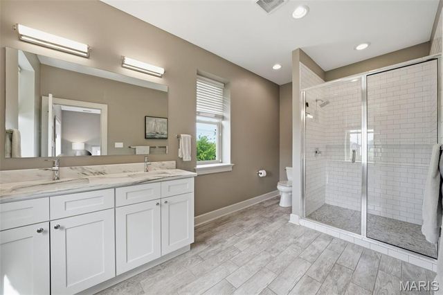 3890 McDonald Avenue, St Louis, MO 63116