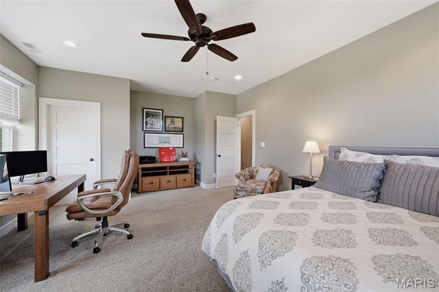 3890 McDonald Avenue, St Louis, MO 63116