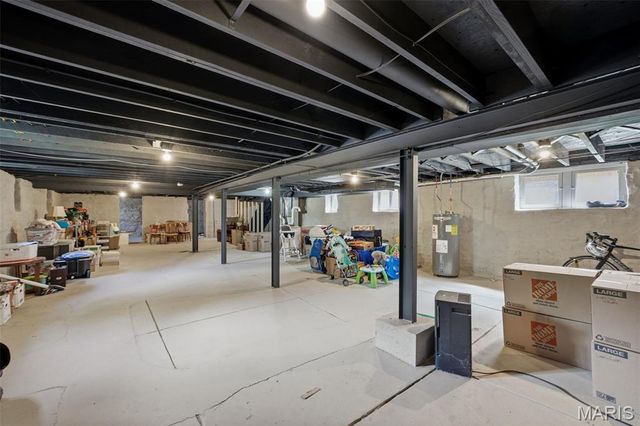 3890 McDonald Avenue, St Louis, MO 63116
