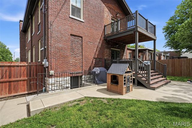 3890 McDonald Avenue, St Louis, MO 63116