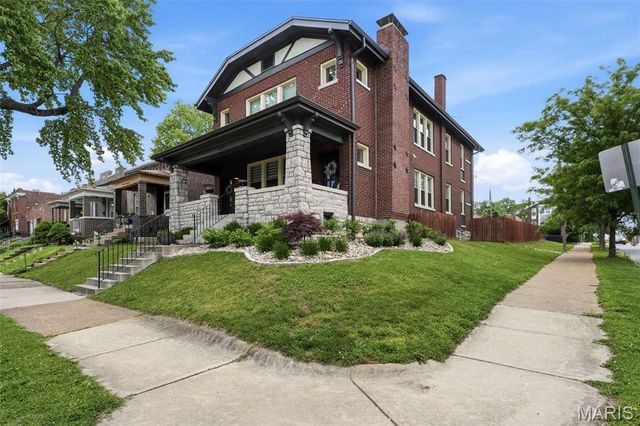 3890 McDonald Avenue, St Louis, MO 63116