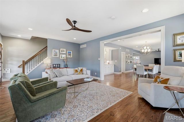 3890 McDonald Avenue, St Louis, MO 63116