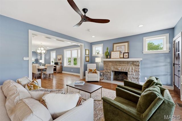 3890 McDonald Avenue, St Louis, MO 63116