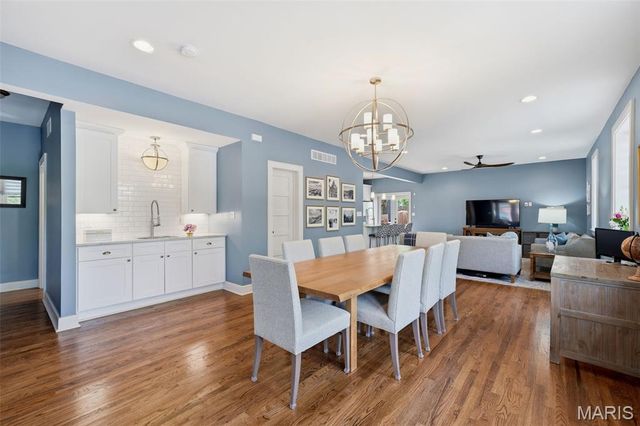 3890 McDonald Avenue, St Louis, MO 63116