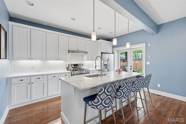 3890 McDonald Avenue, St Louis, MO 63116