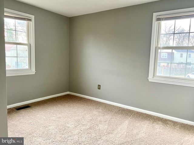 3039 TALKING ROCK DR, Fairfax, VA 22031