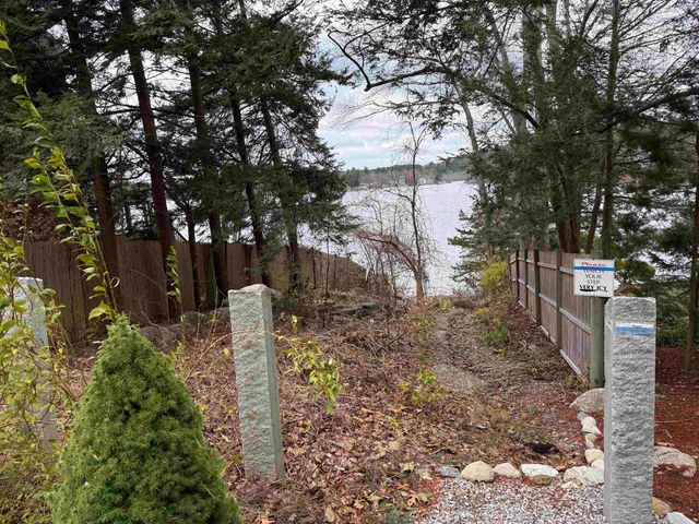 3 Carter Road, Merrimack, NH 03054