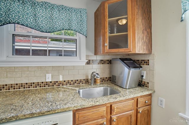 7024 Ohio Avenue, Deer Park, OH 45236