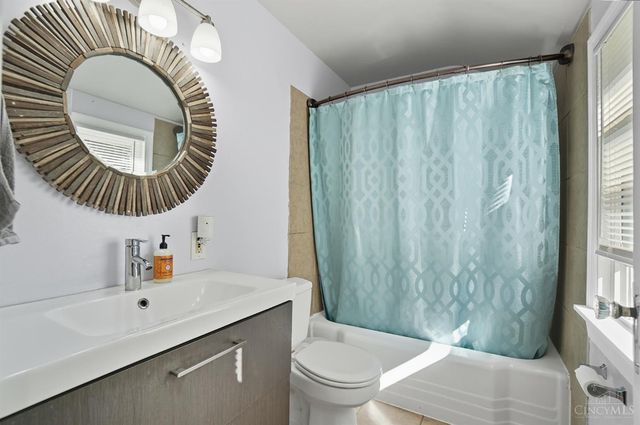 7024 Ohio Avenue, Deer Park, OH 45236