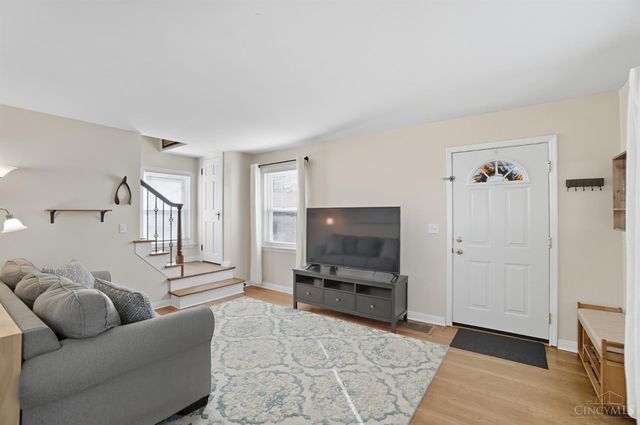 7024 Ohio Avenue, Deer Park, OH 45236