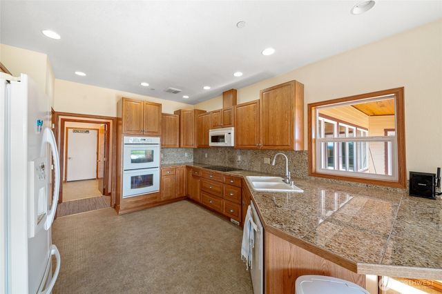142 Nugget Drive, Centralia, WA 98531