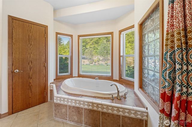 142 Nugget Drive, Centralia, WA 98531