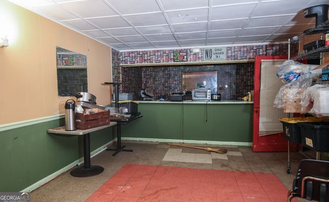 241 S Broad Street, Toccoa, GA 30577