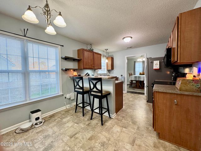 100 Kenmore Court, New Bern, NC 28560