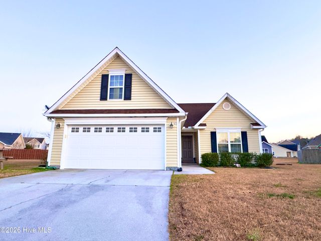100 Kenmore Court, New Bern, NC 28560