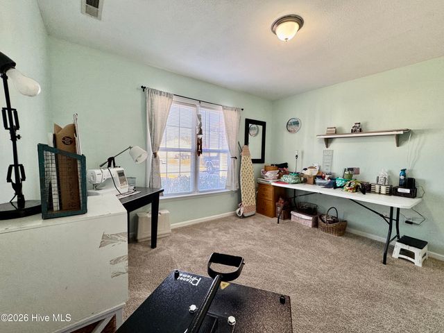 100 Kenmore Court, New Bern, NC 28560