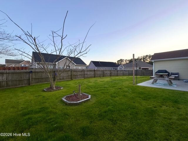 100 Kenmore Court, New Bern, NC 28560