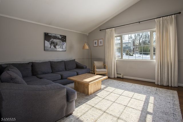 5 Shelley Ct, Sparta Twp., NJ 07871