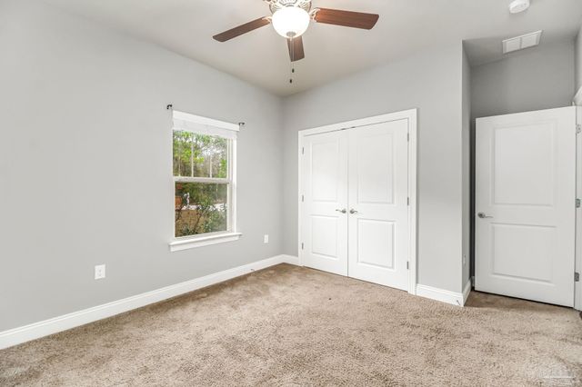 9115 Ridge Dr, Navarre, FL 32566