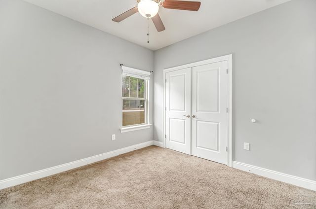 9115 Ridge Dr, Navarre, FL 32566