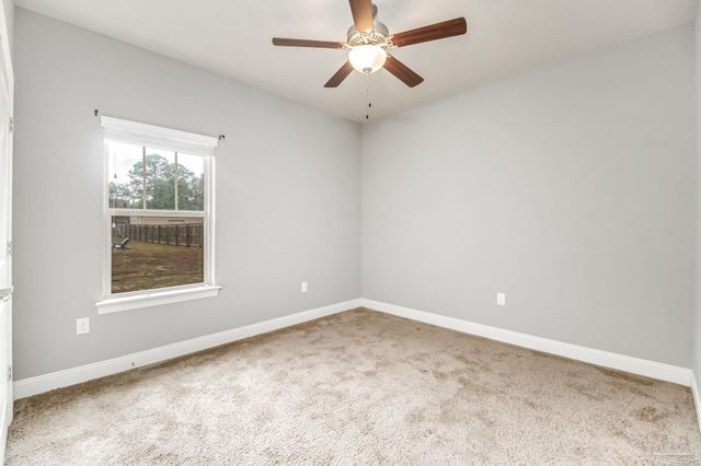 9115 Ridge Dr, Navarre, FL 32566