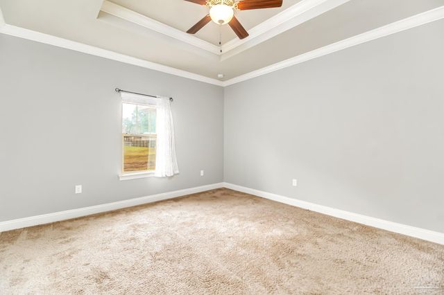 9115 Ridge Dr, Navarre, FL 32566