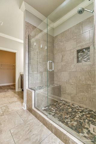 9115 Ridge Dr, Navarre, FL 32566