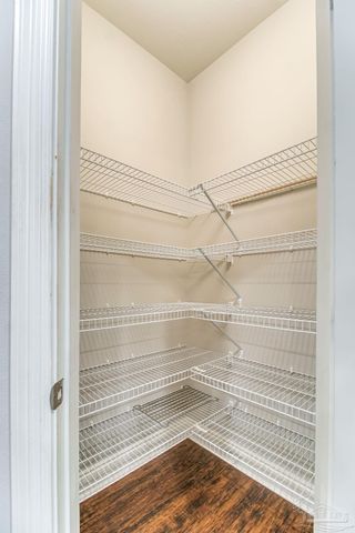 9115 Ridge Dr, Navarre, FL 32566