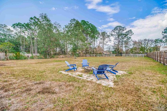 9115 Ridge Dr, Navarre, FL 32566