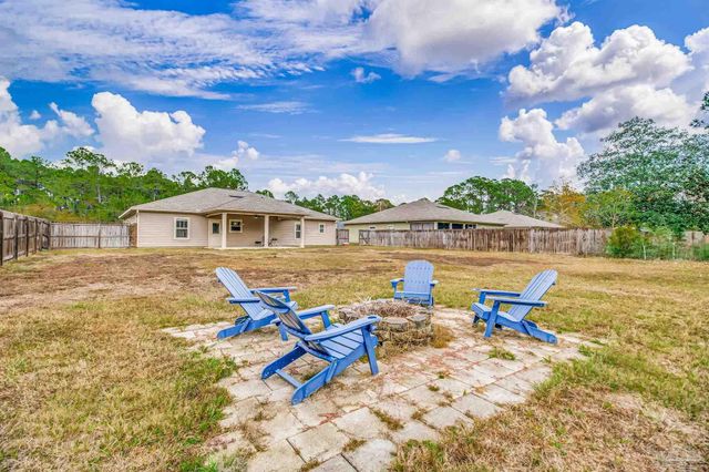 9115 Ridge Dr, Navarre, FL 32566